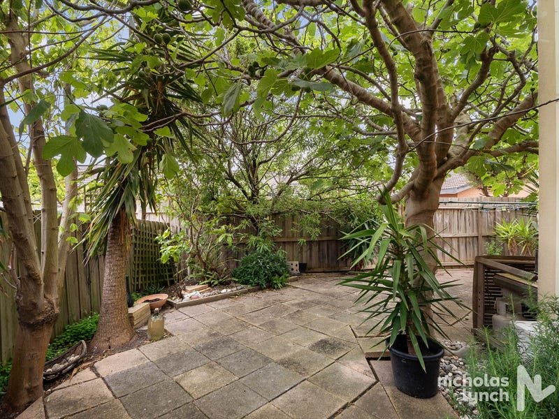 Property Gallery Thumbnail 8