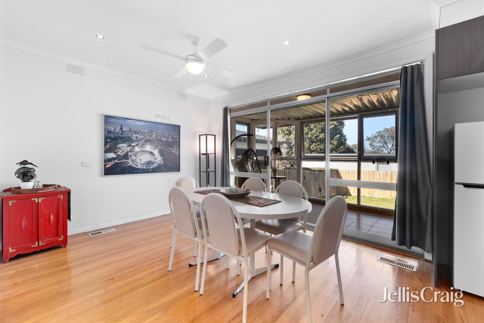 4 Forster Street, Mitcham image 5
