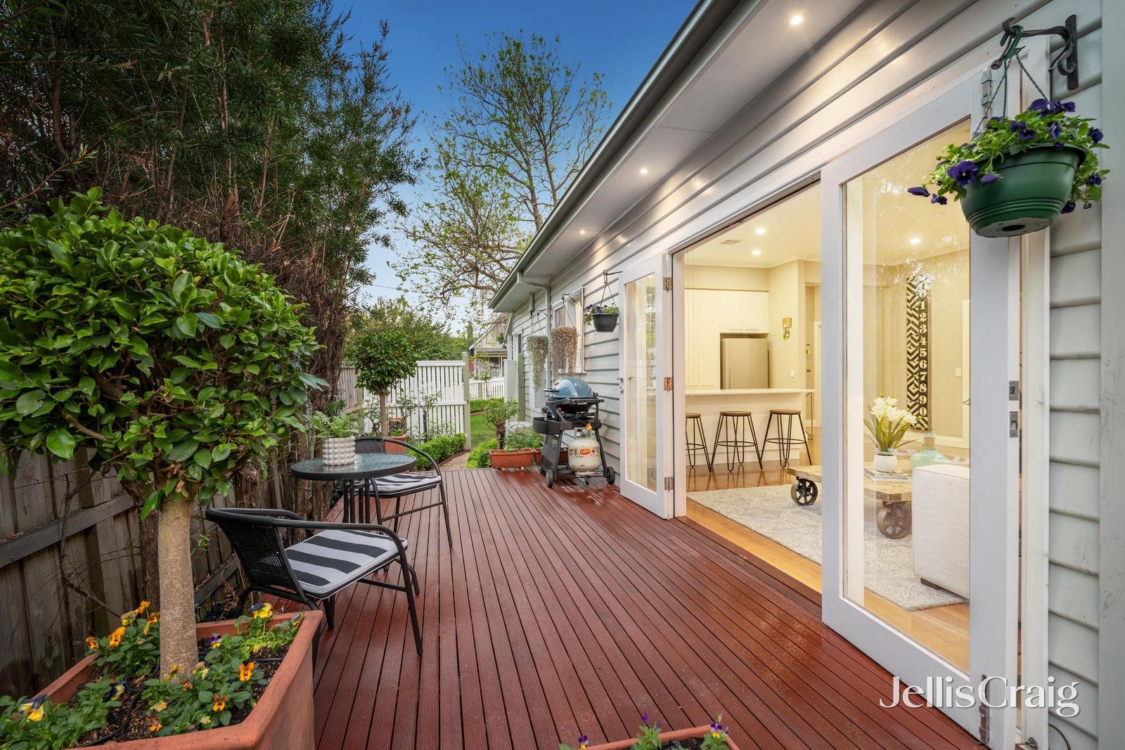 4 Francis Street, Blackburn image 9