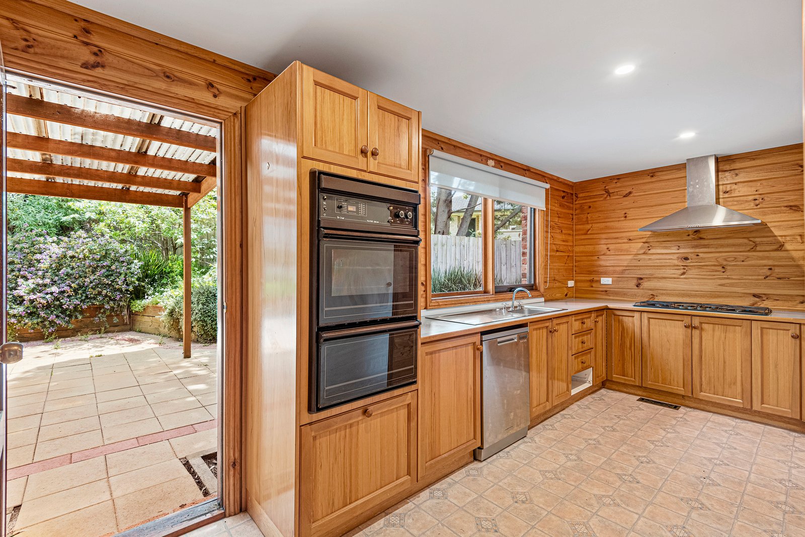 Property Gallery Thumbnail 3