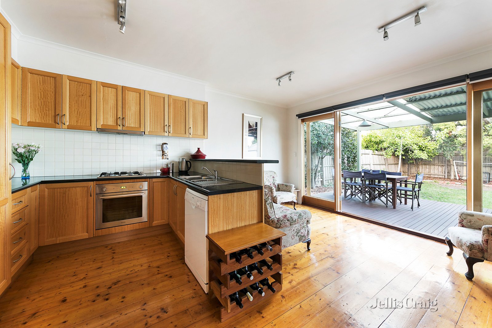 4 French Avenue, Northcote image 2
