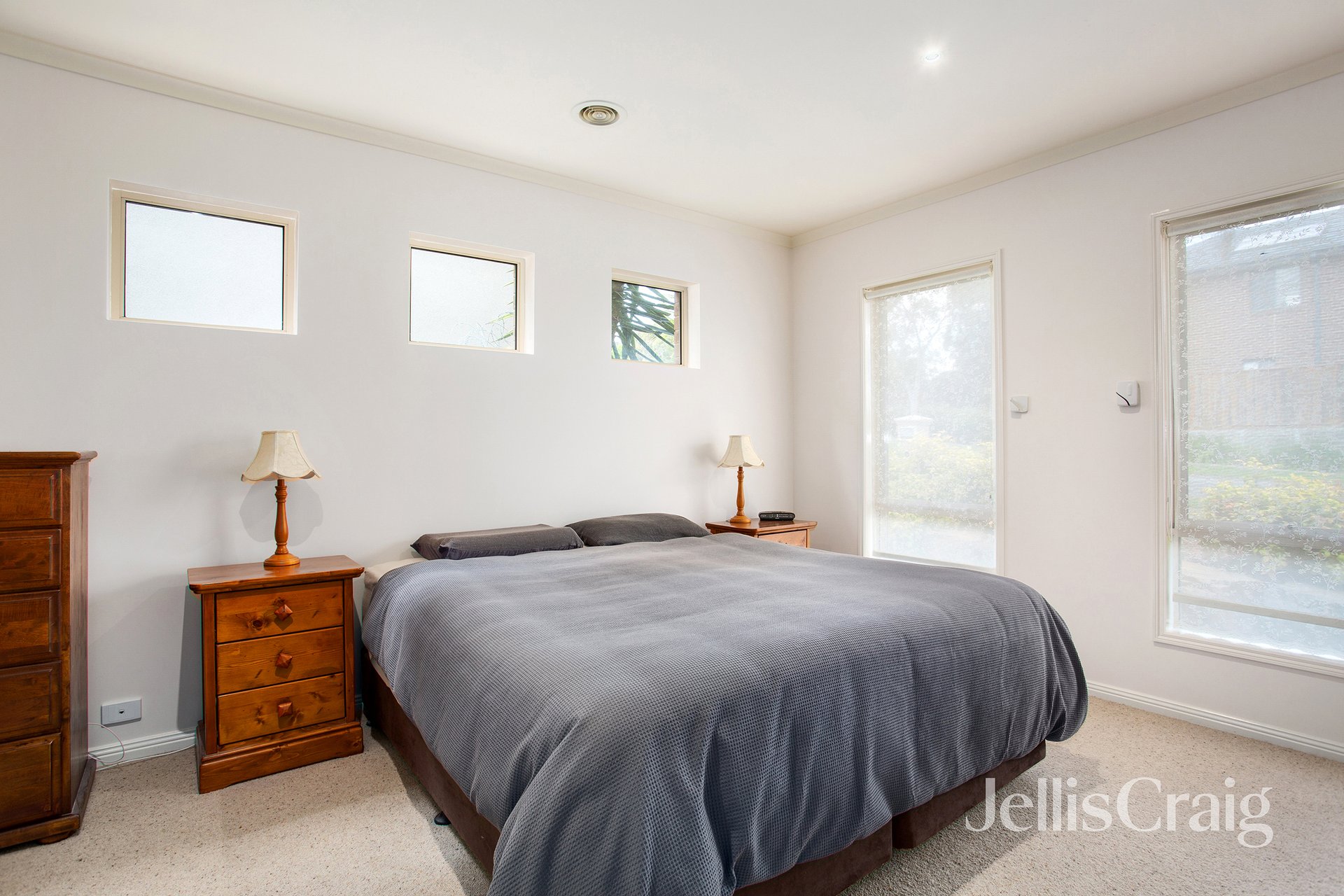 4 Glass Crescent, Doreen image 5