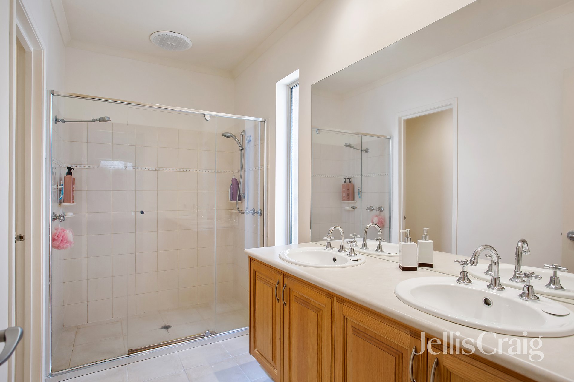 4 Glass Crescent, Doreen image 6
