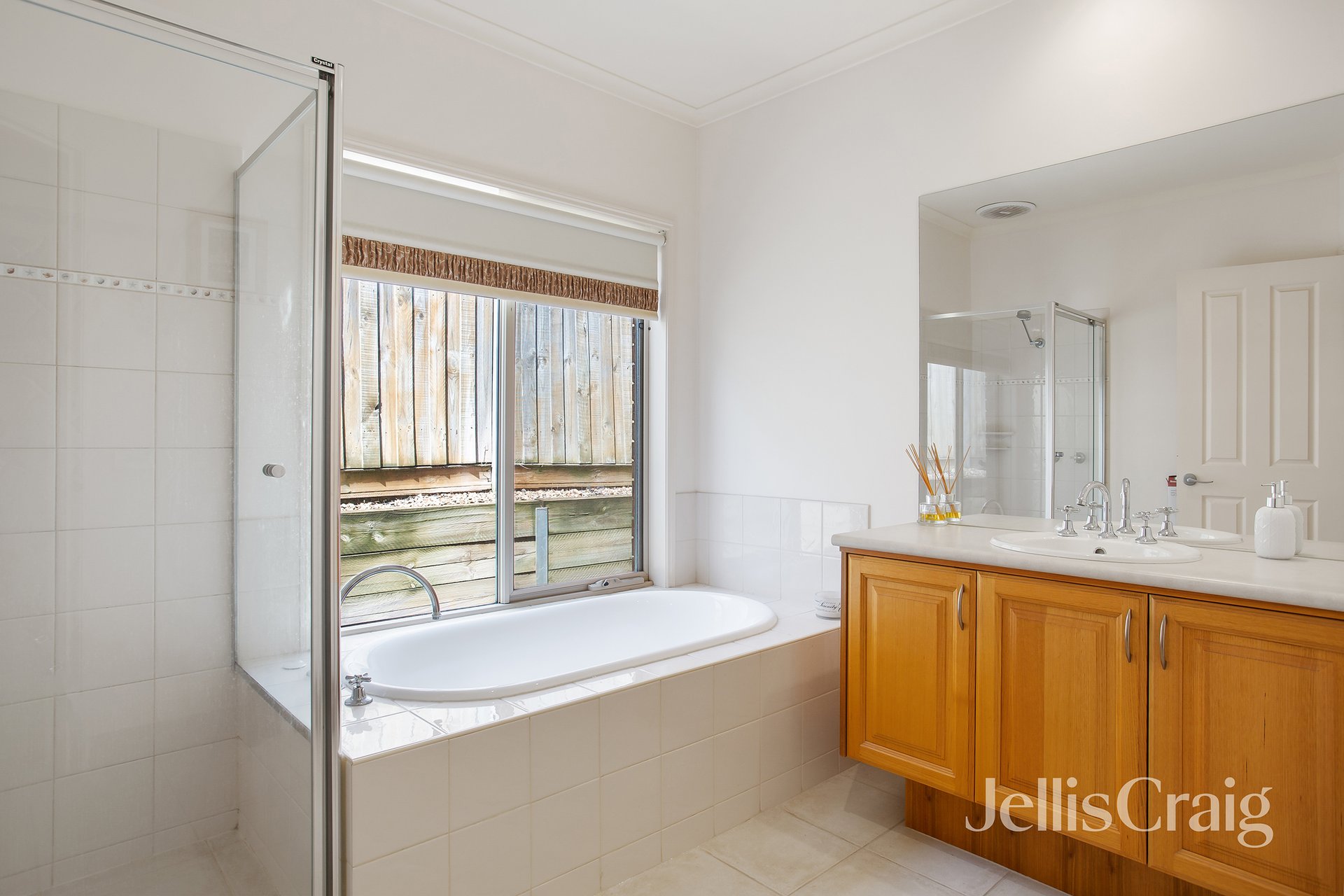 4 Glass Crescent, Doreen image 7