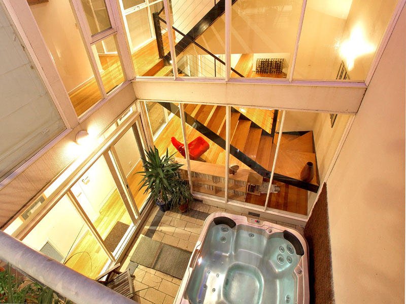 4 Glen Huntly Road, Elwood image 6