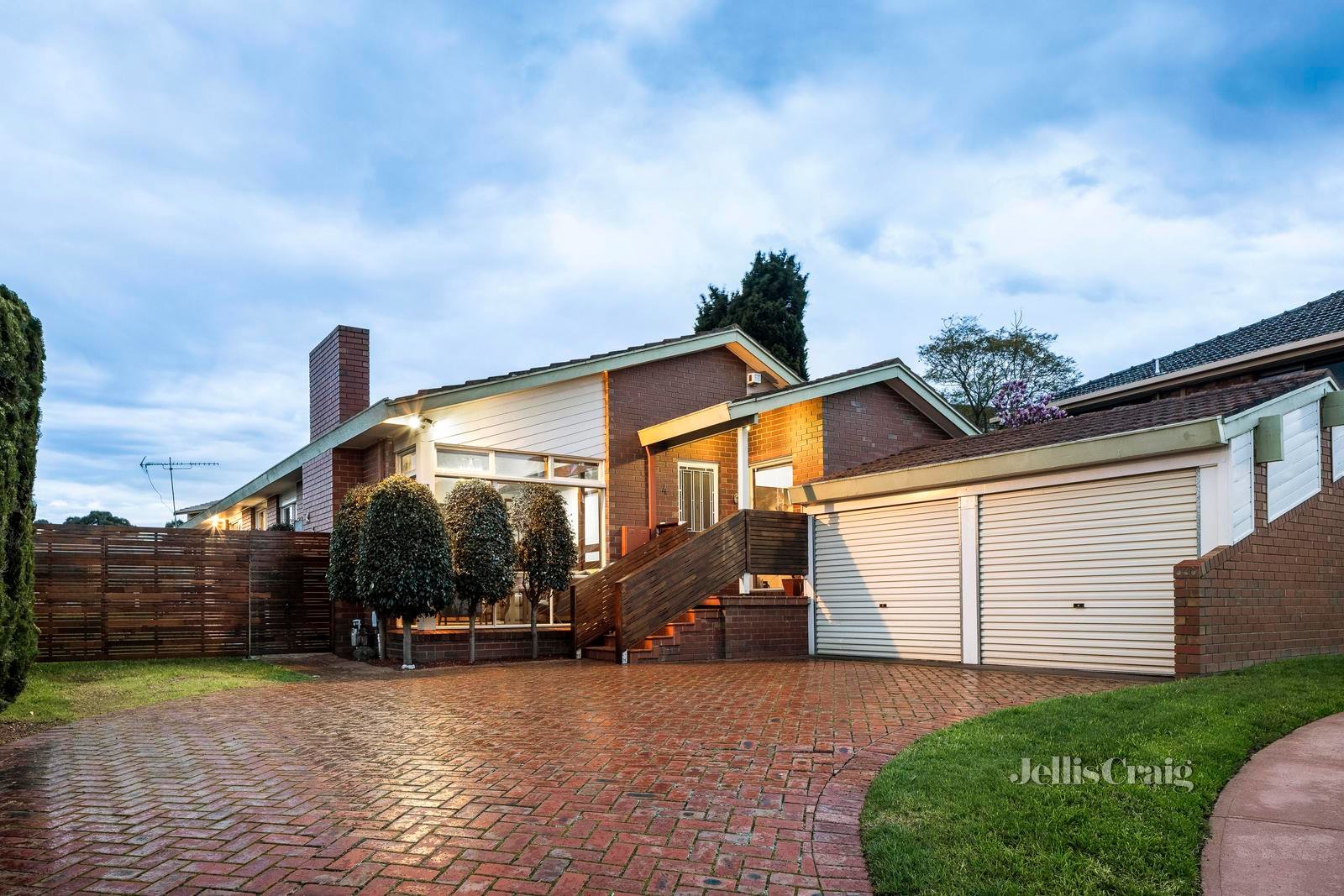 4 Glendalough Court, Watsonia North image 1