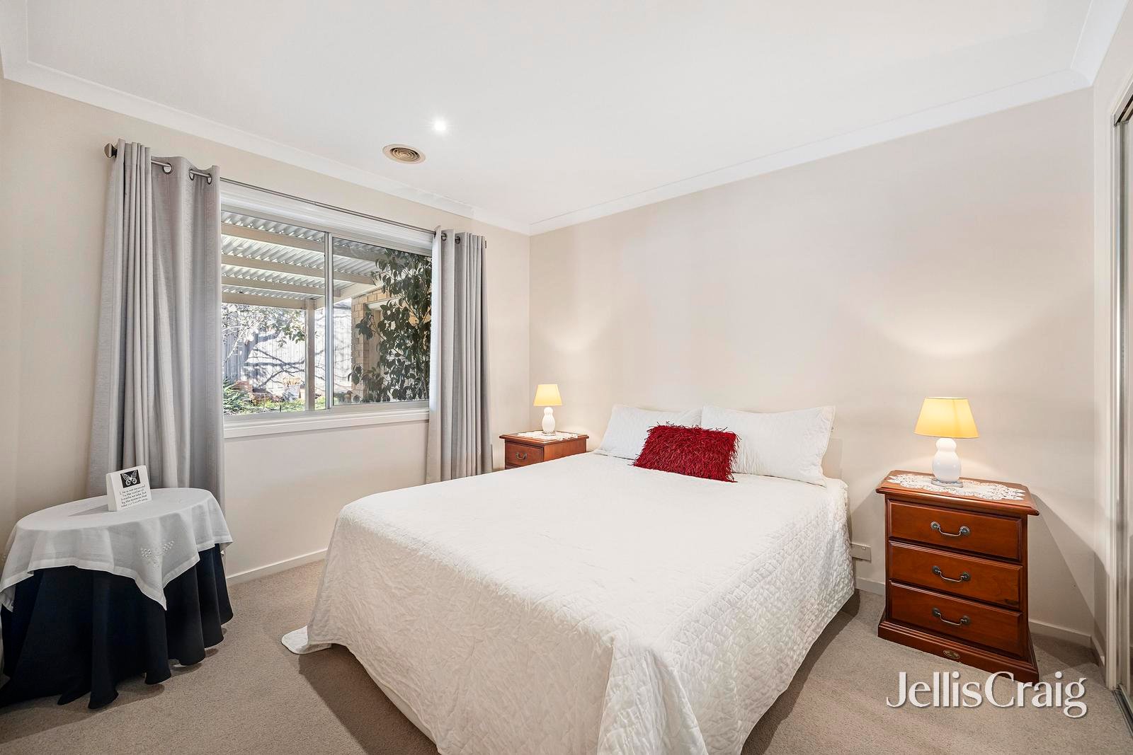 4 Glendarragh Road, Templestowe image 7