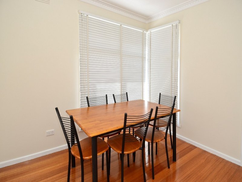 4 Glenys Court, Belmont image 4