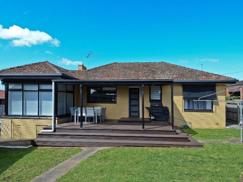 4 Glenys Court, Belmont image 10