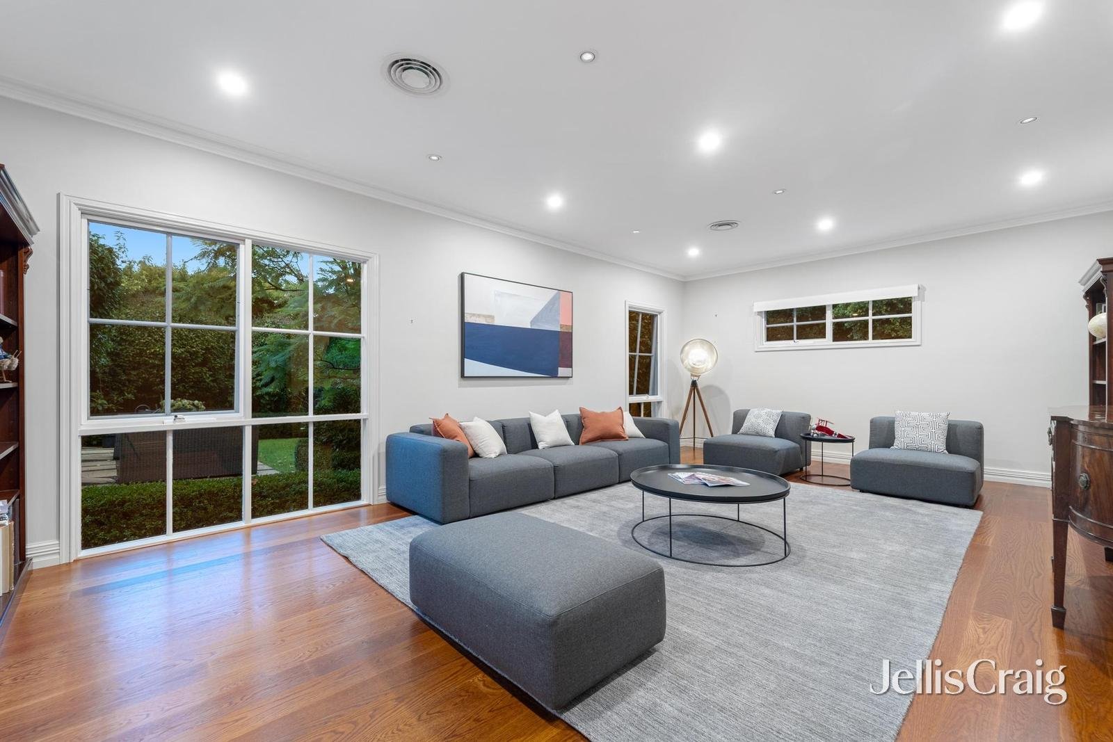 4 Gordon Crescent, Blackburn image 4