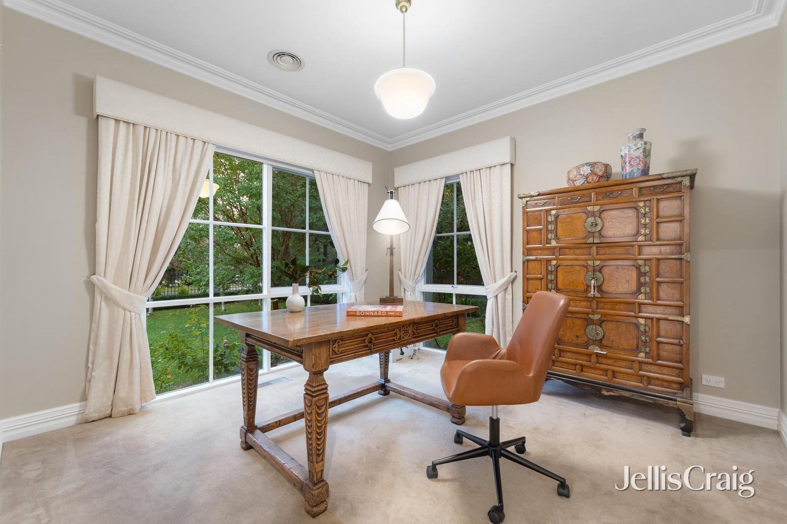 4 Gordon Crescent, Blackburn image 14