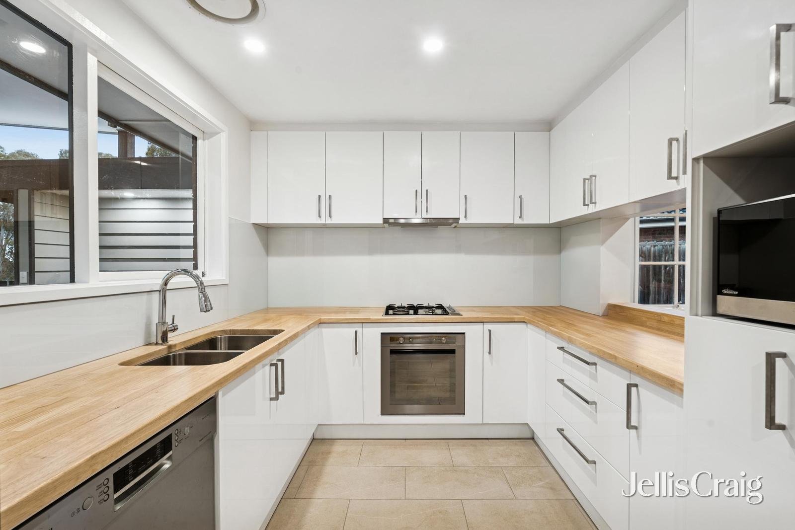 4 Goroke Court, Croydon South image 6