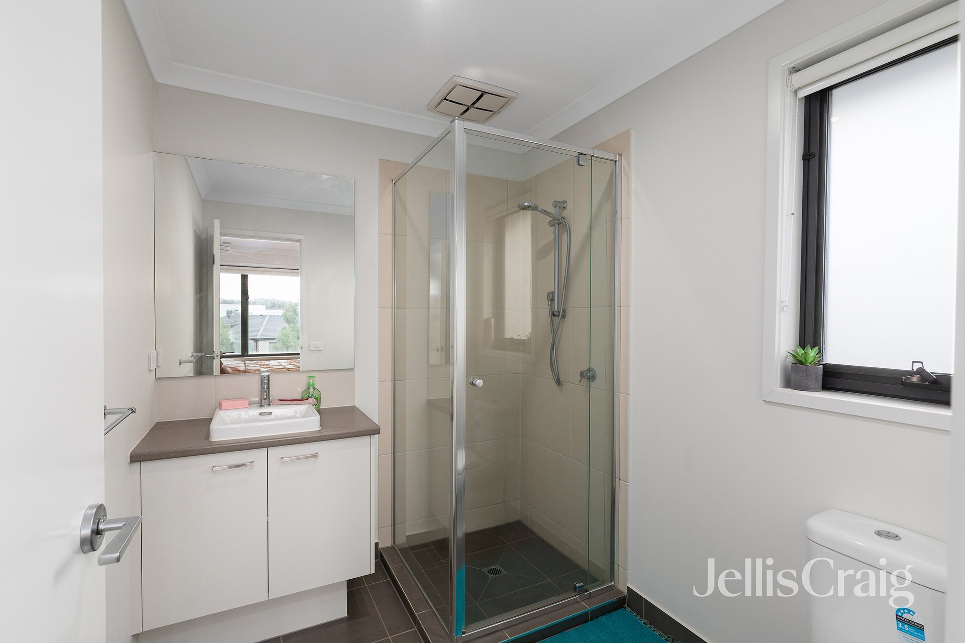 4 Gossamer Place, Diamond&nbsp;Creek image 4