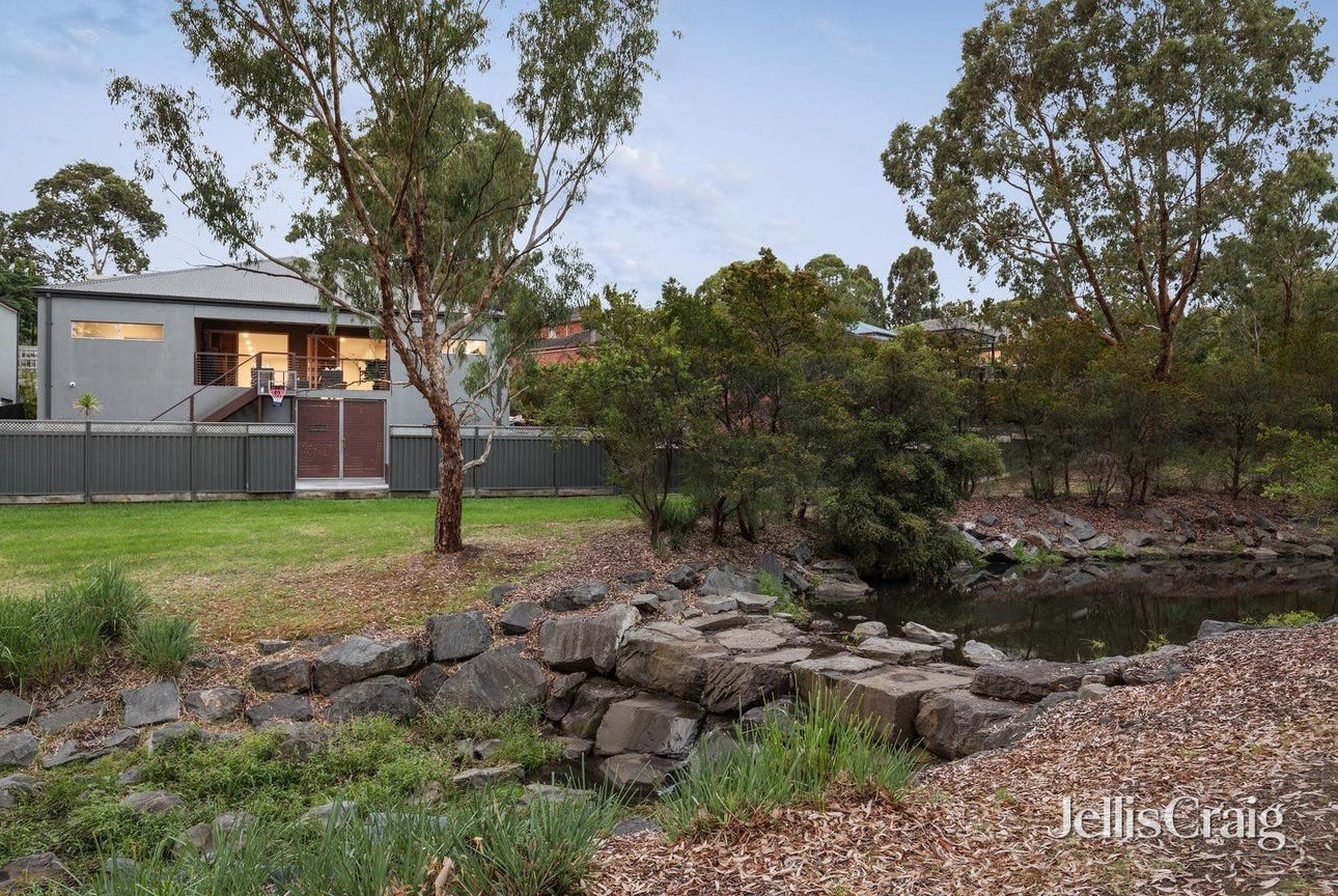4 Goulburn Grove, Yallambie image 13