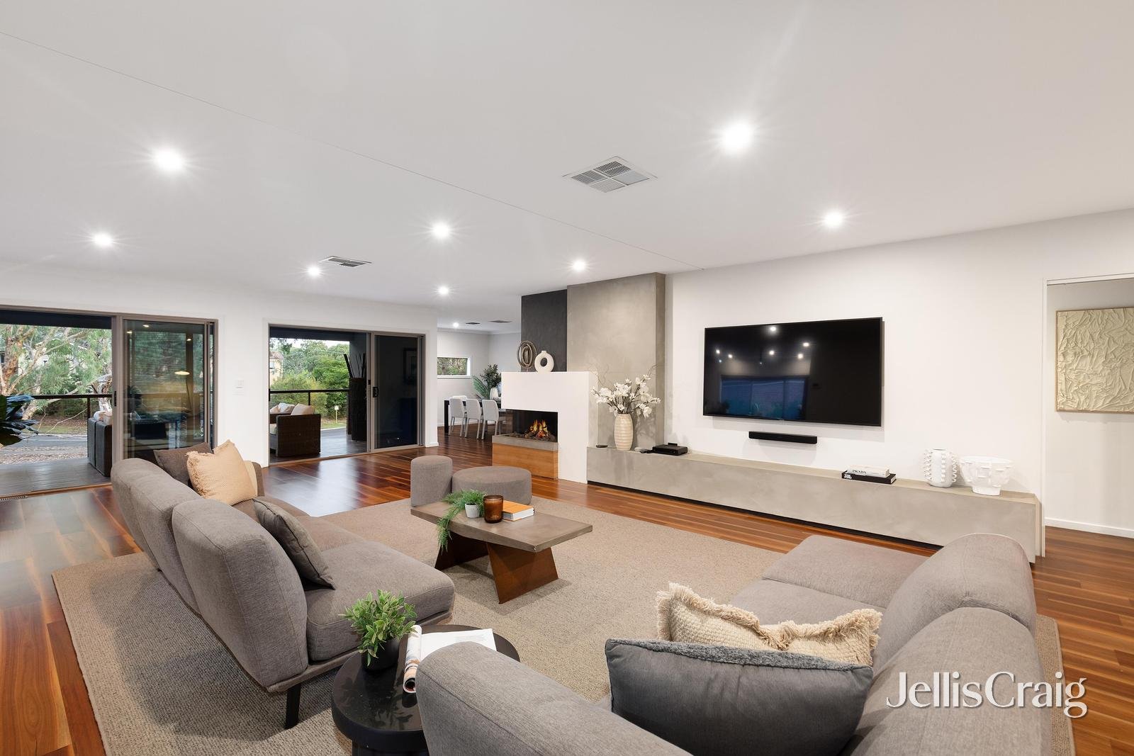 4 Goulburn Grove, Yallambie image 3