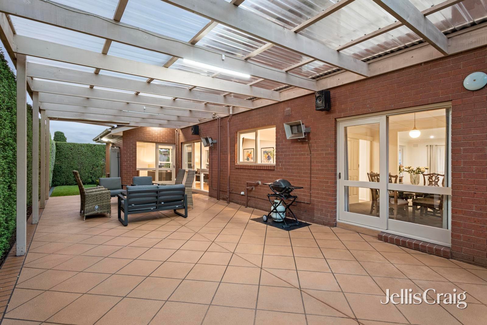 4 Greenock Place, Templestowe image 12