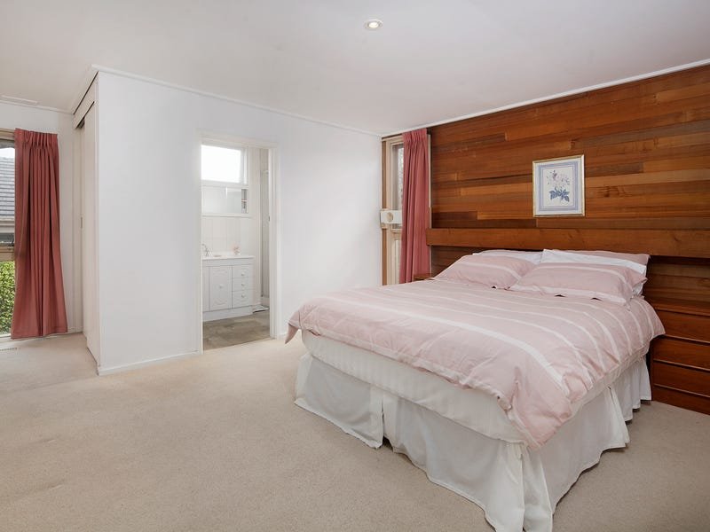 Property Gallery Thumbnail 16