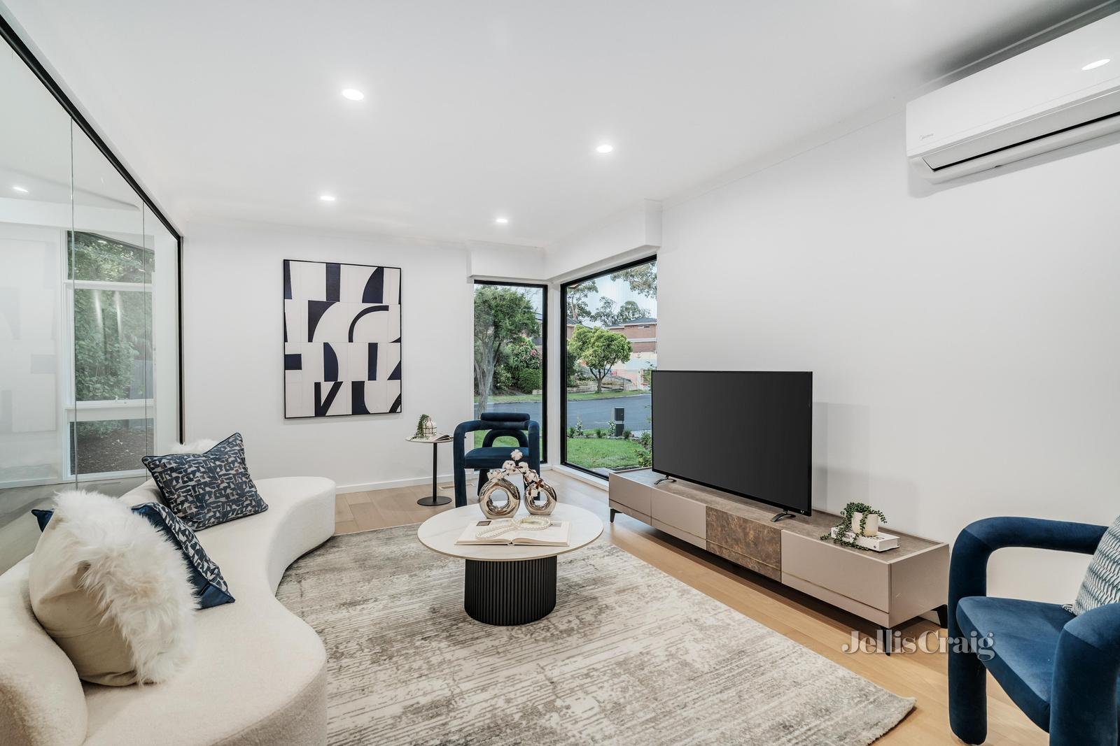 4 Groom Court, Glen Waverley image 3