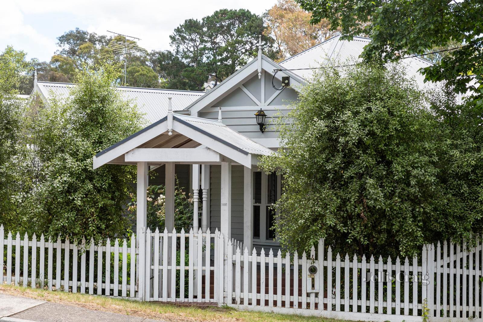 4 Haleys Gully Road, Hurstbridge image 22