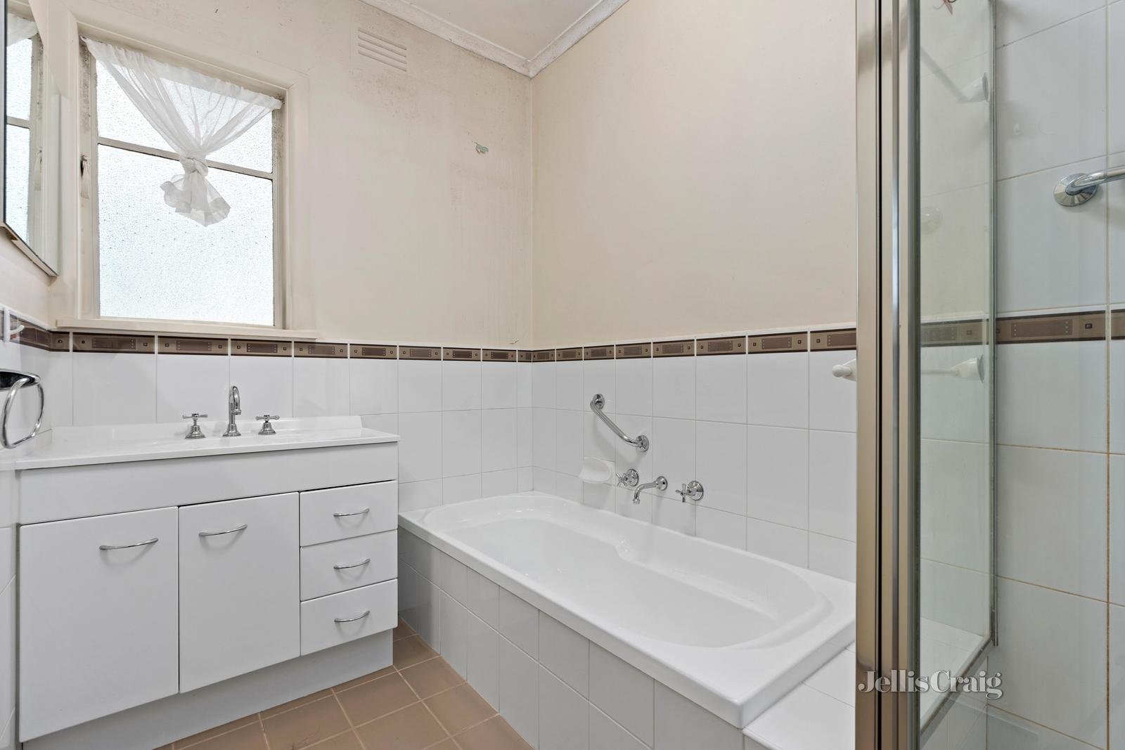 4 Hamilton Crescent, Doncaster&nbsp;East image 4