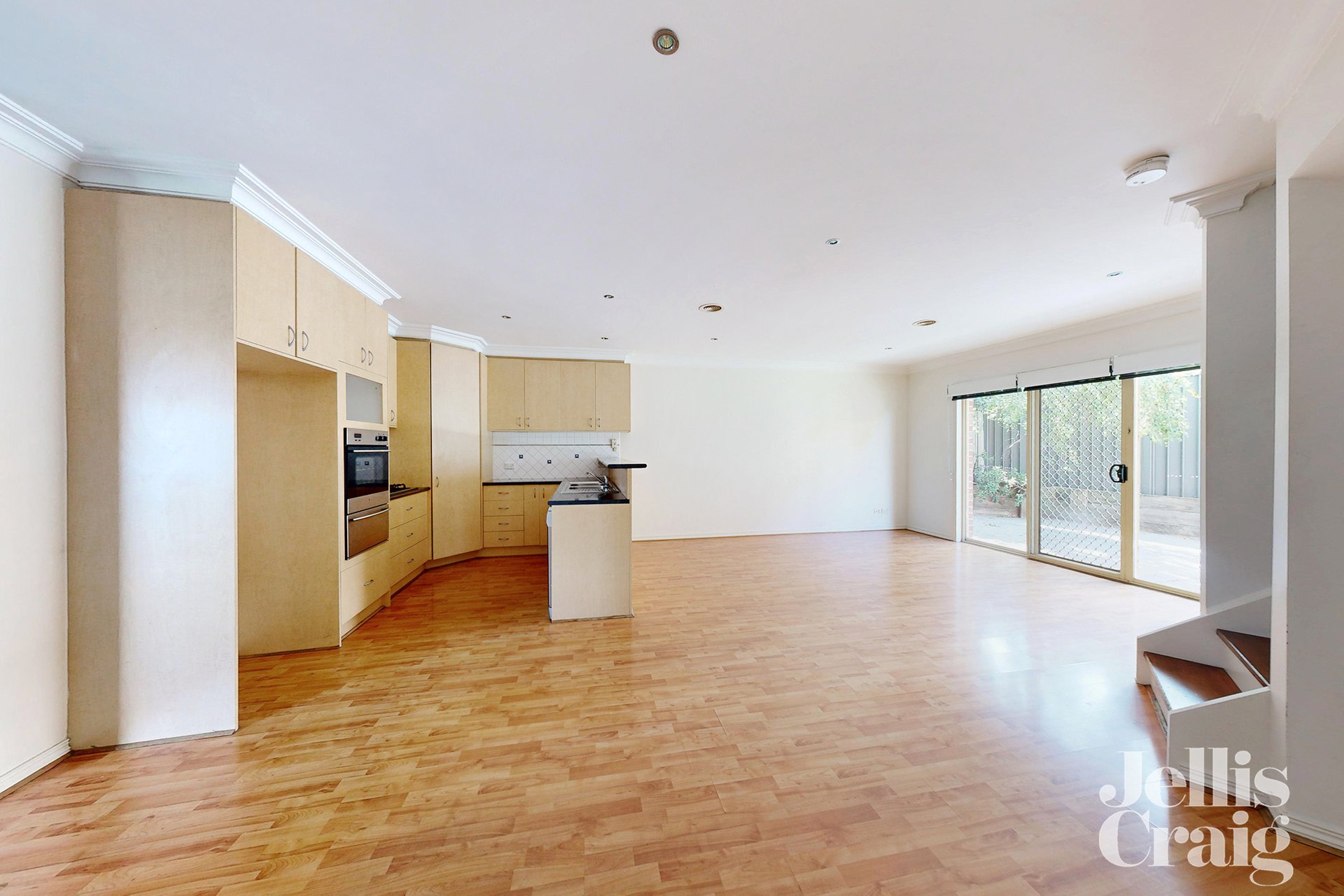 4 Hanson Street, Niddrie image 3