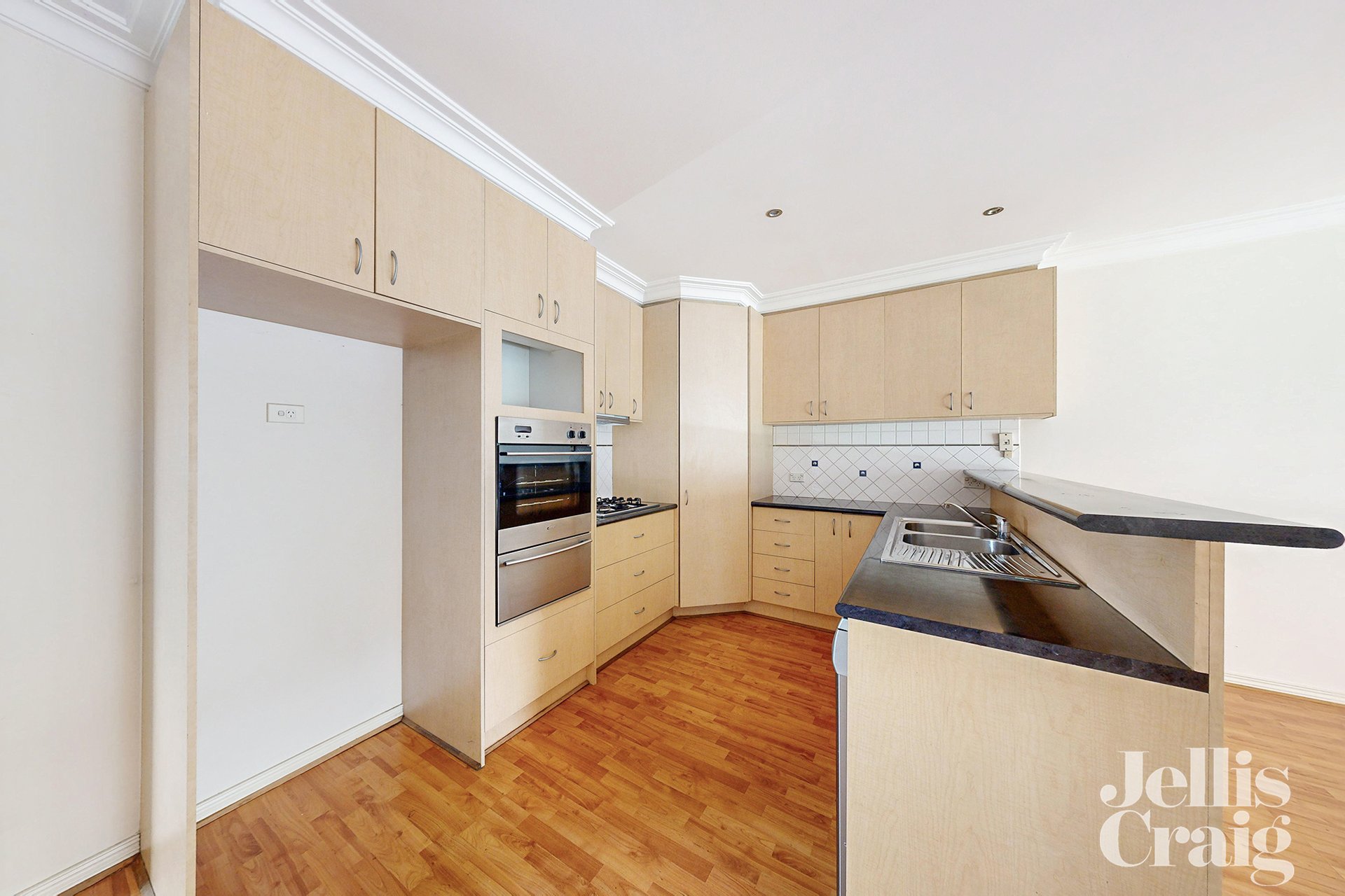 4 Hanson Street, Niddrie image 2