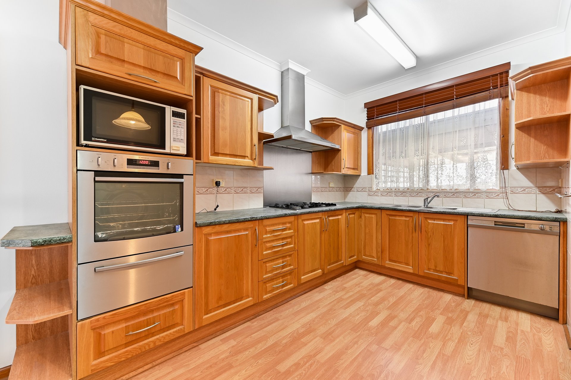 4 Harcourt Street, Ashwood image 1