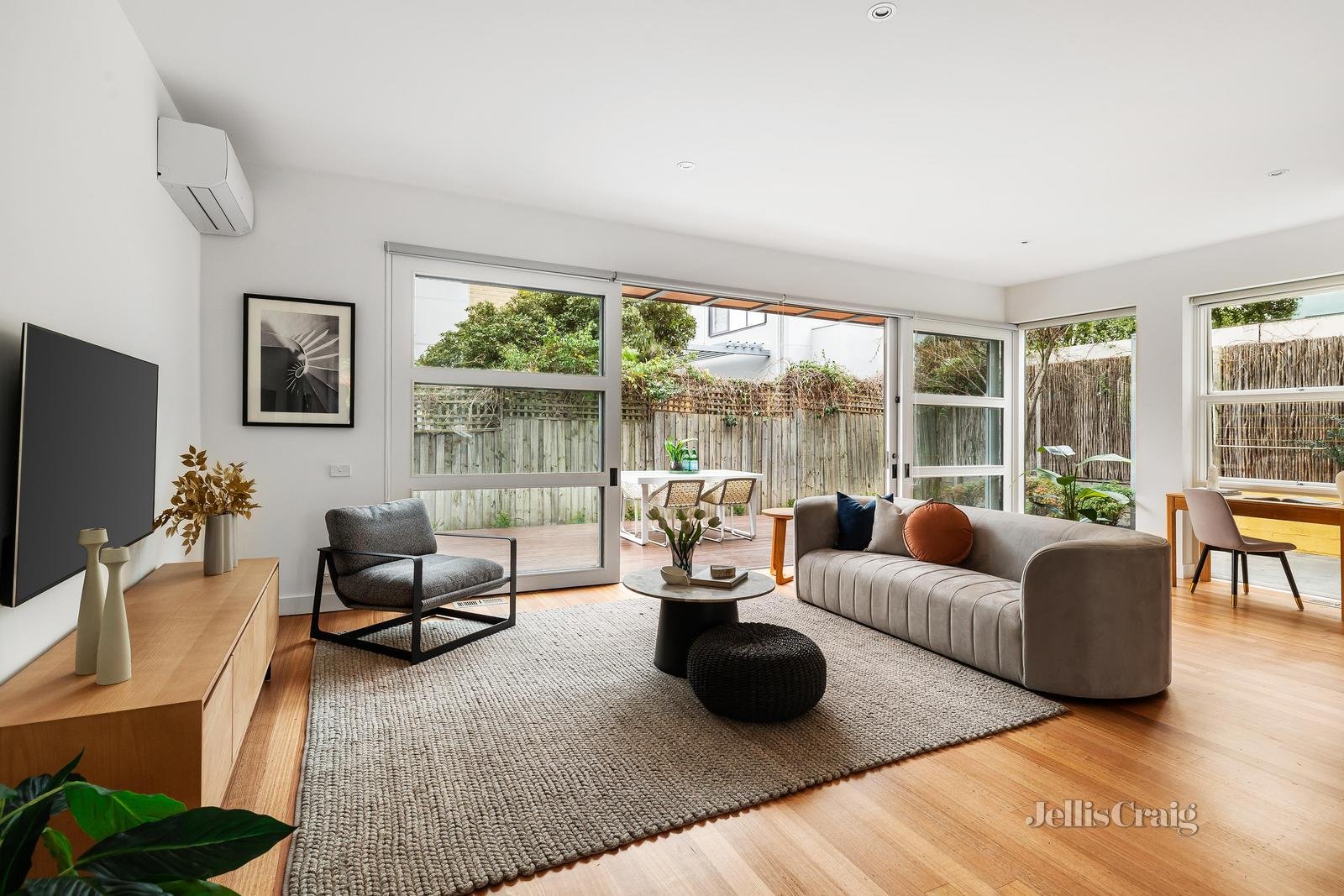 4 Hartington Street, Kew image 2