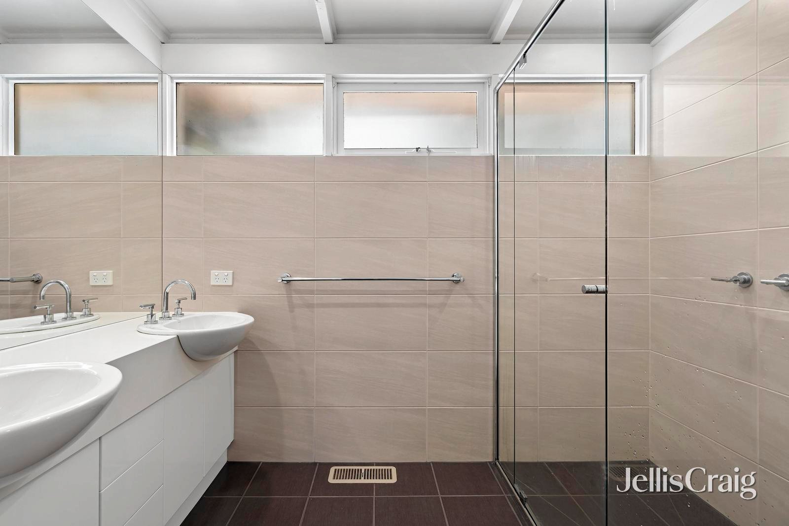 4 Headline Court, Heathmont image 9