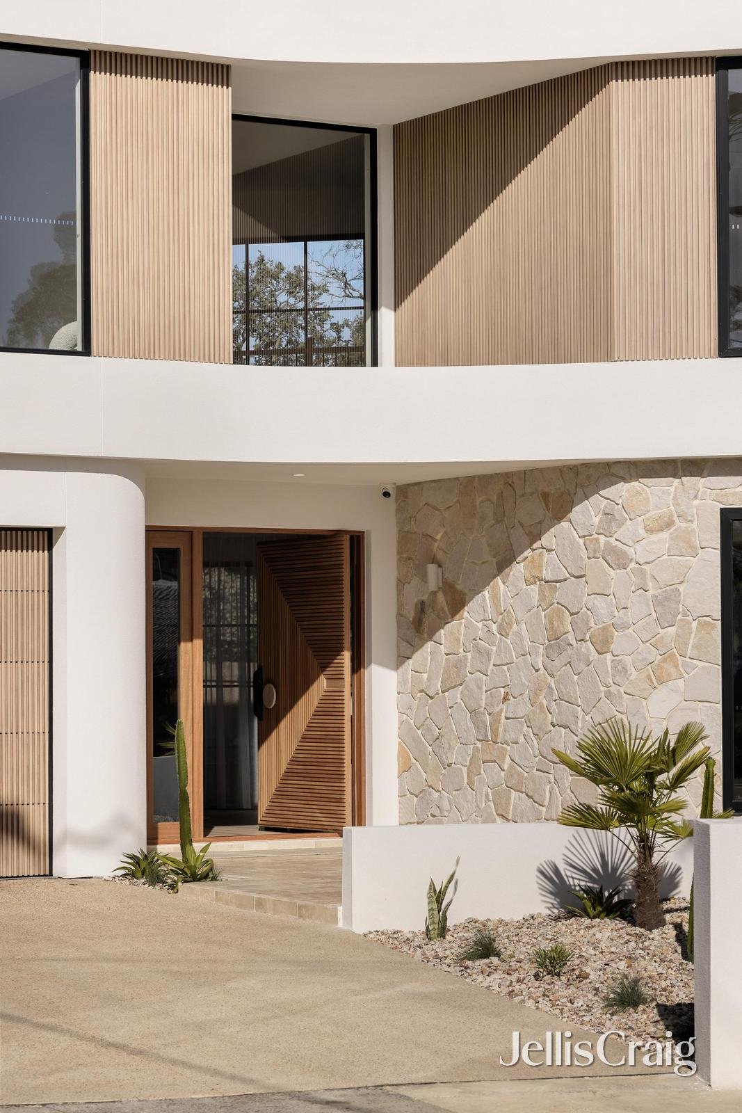 4 Heleus Court, Mount&nbsp;Waverley image 2