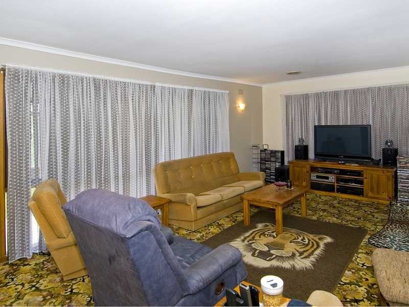 4 Helms Street, Newcomb image 2