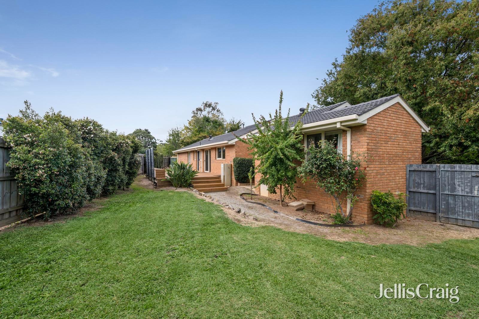 4 Henty Court, Mooroolbark image 11