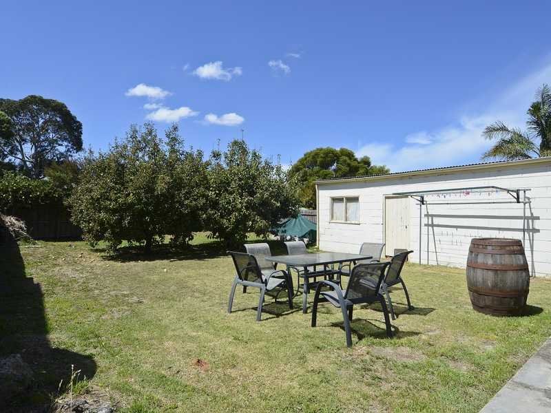 4 Heytesbury Street, Herne Hill image 5