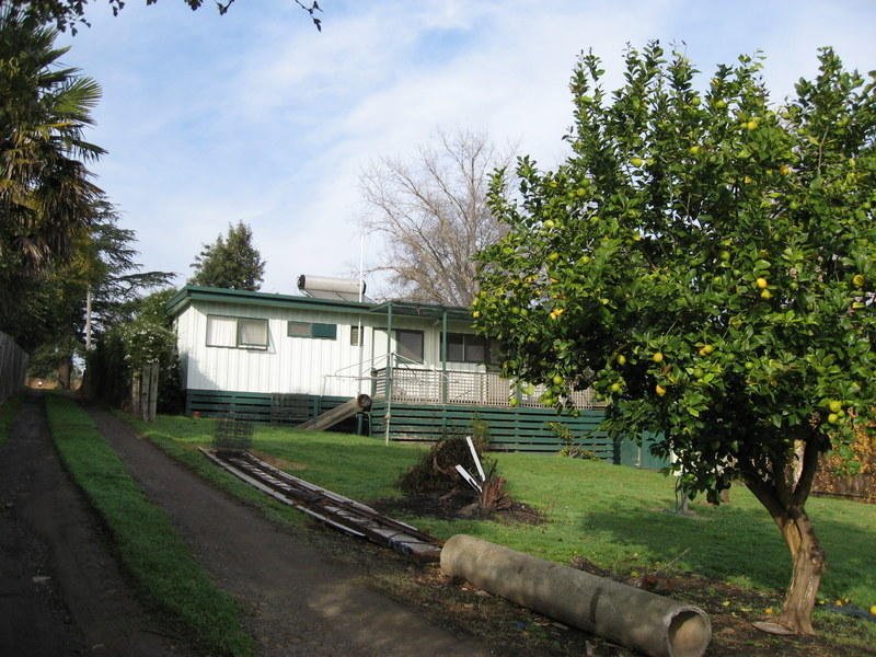 4 High Street, Healesville image 7