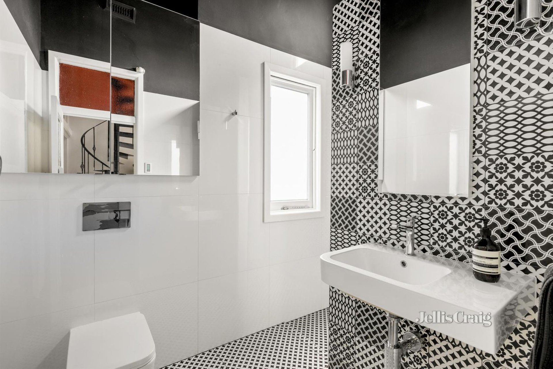 4 High Street South, Kew image 9