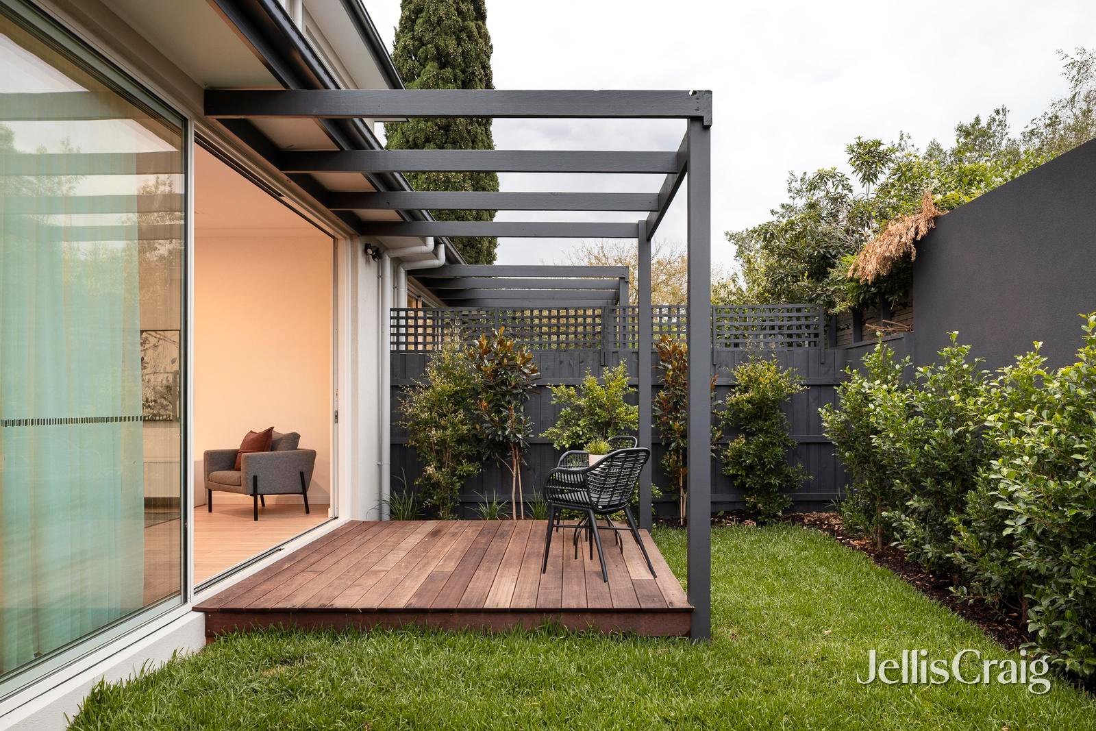 4 Highbury Grove, Kew image 4