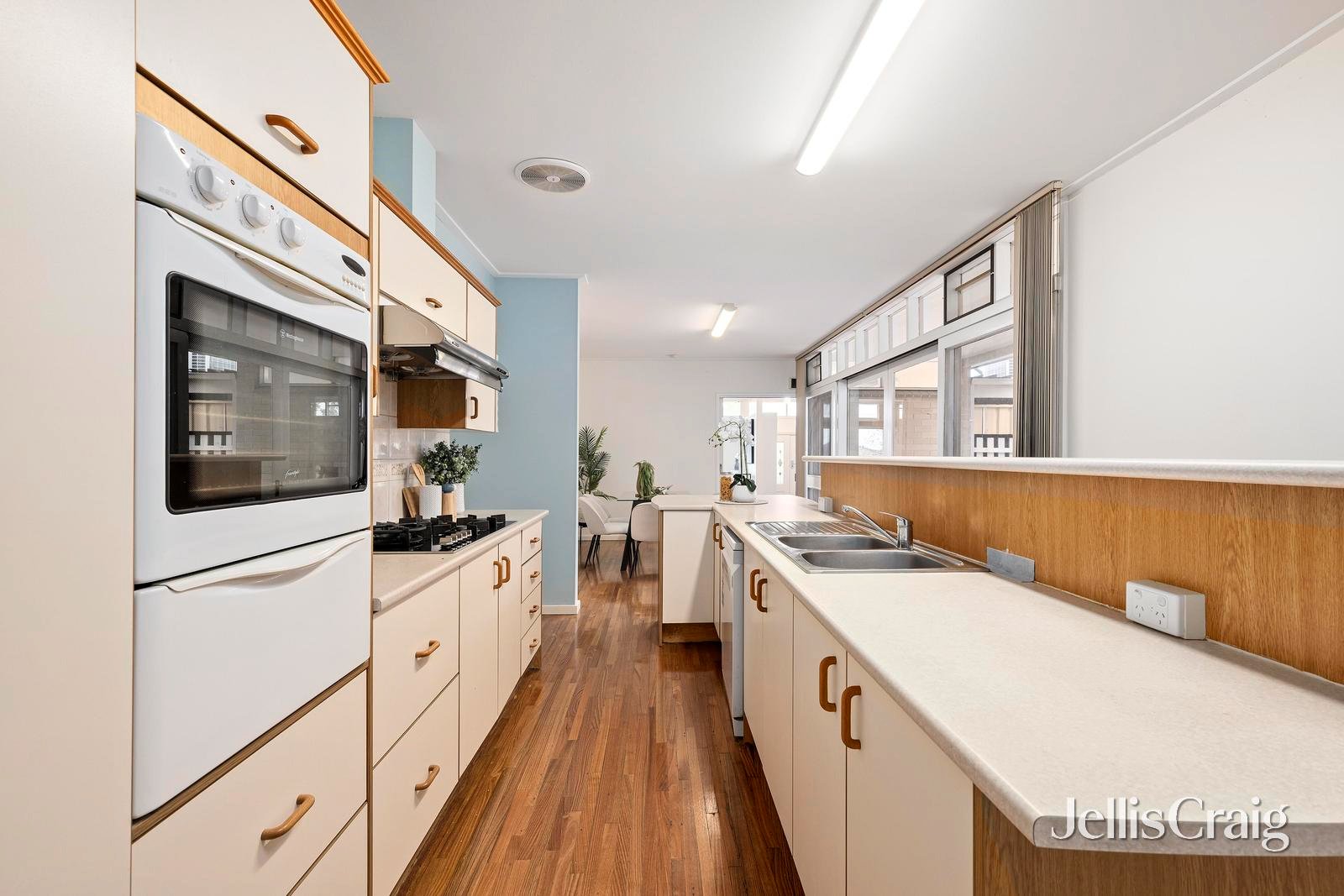 4 Hill View Parade, Templestowe Lower image 5
