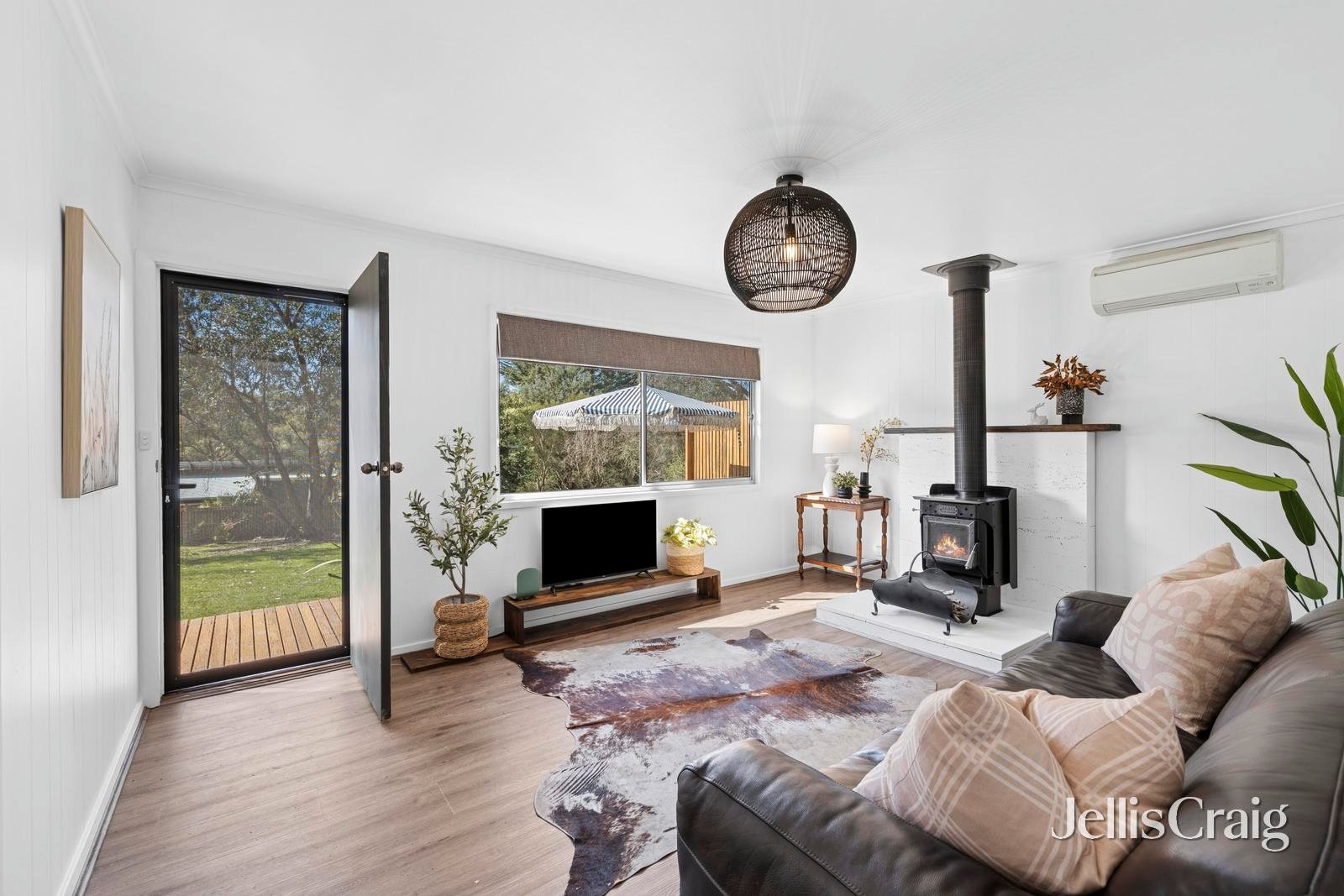 4 Hills Lane, Sailors Hill image 16