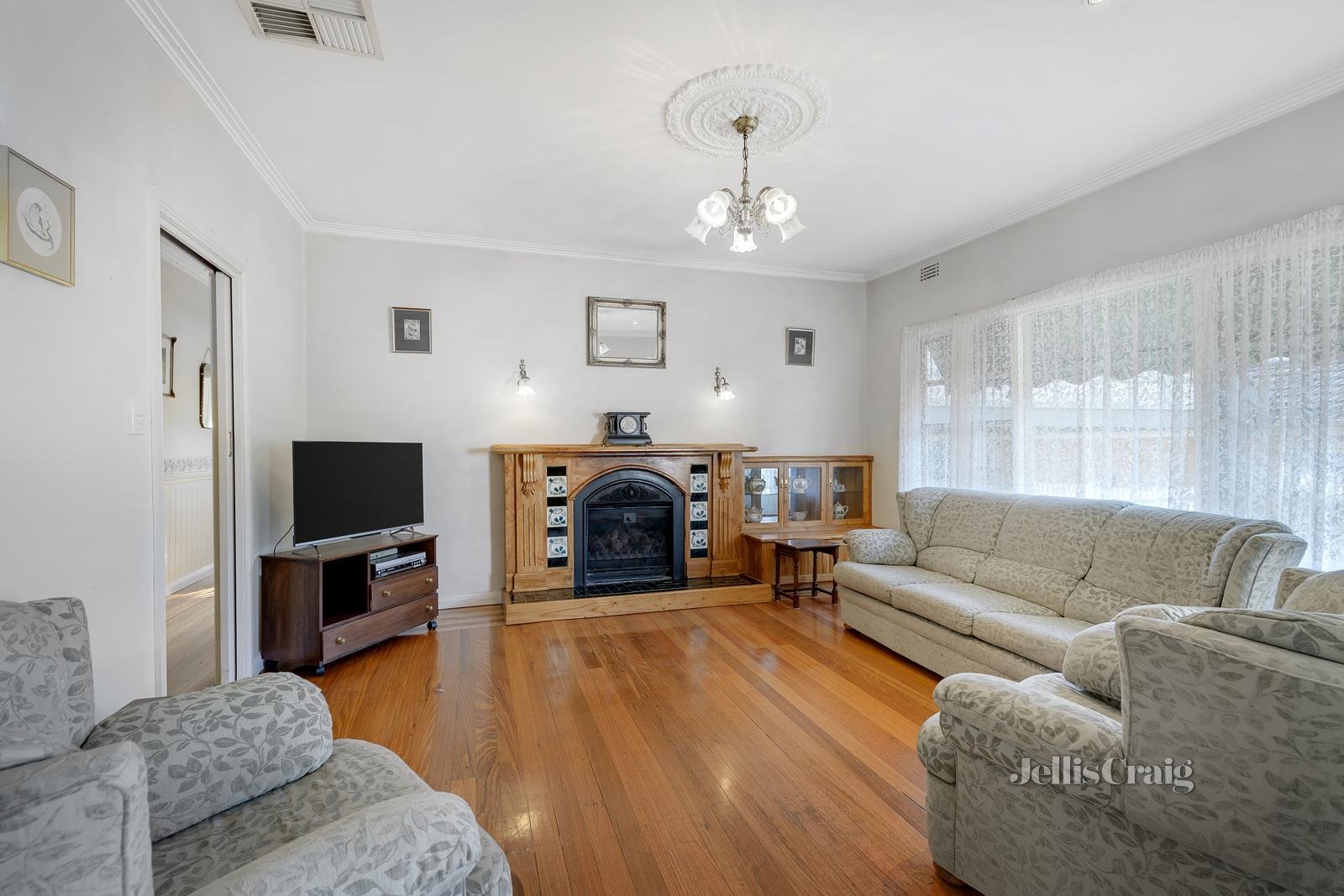 4 Hodgson Street, Mitcham image 2