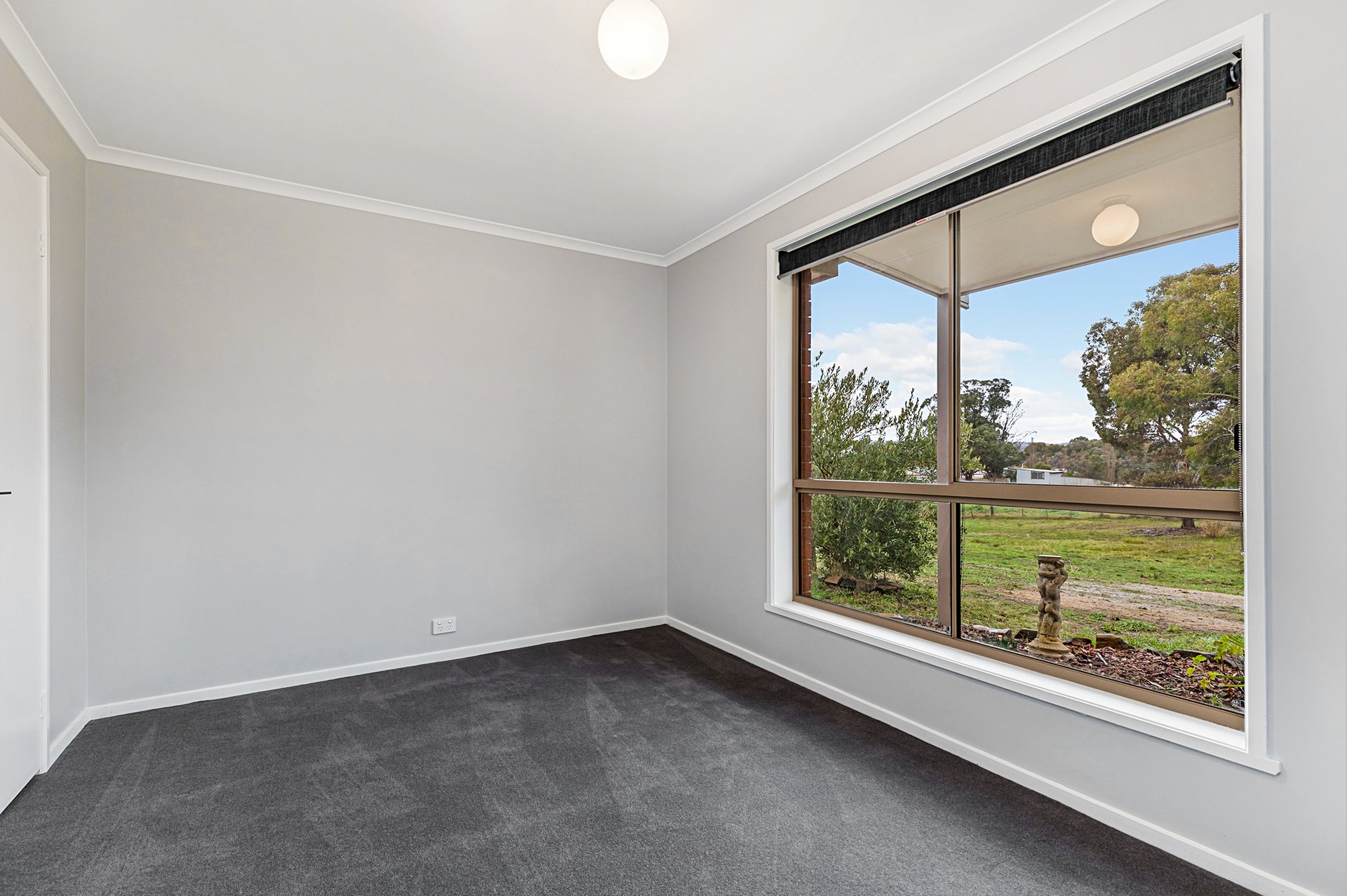 4 Honeycomb Road, Campbells Creek image 6
