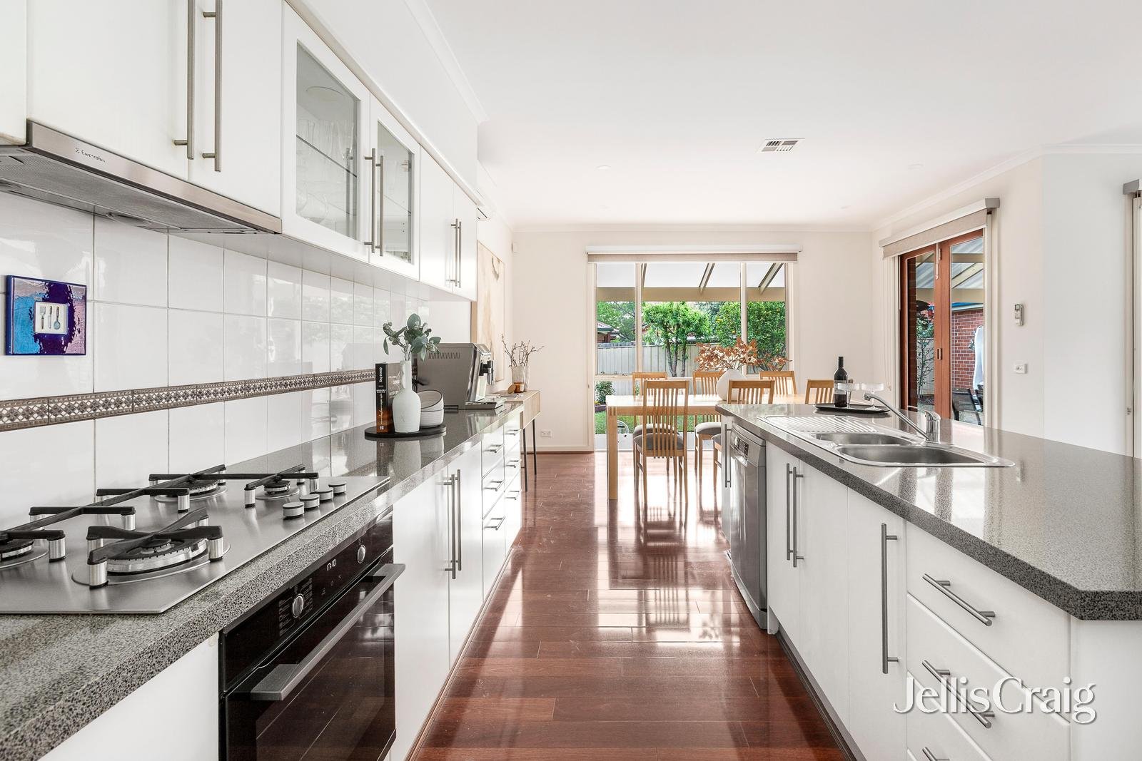 4 Hosking Court, Williamstown image 4
