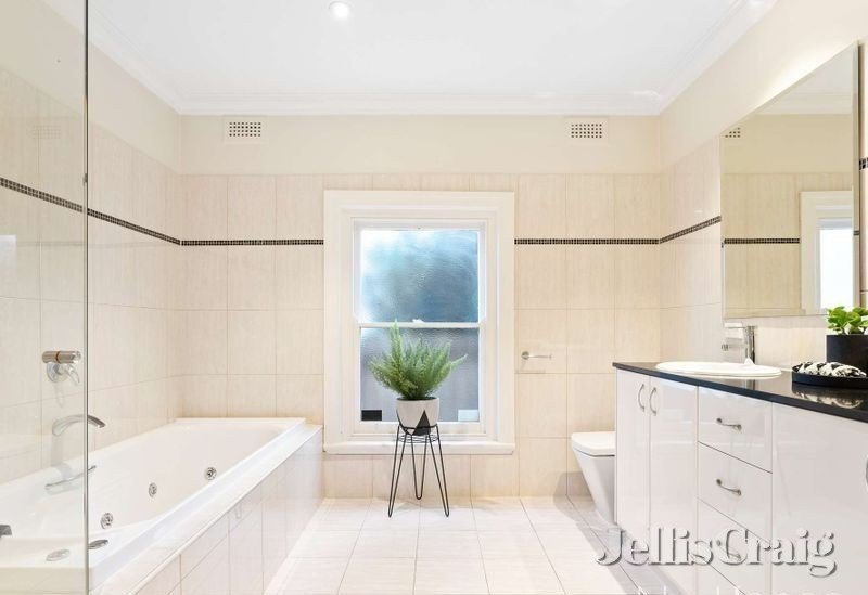 4 Hugh Street, Hawthorn East image 6