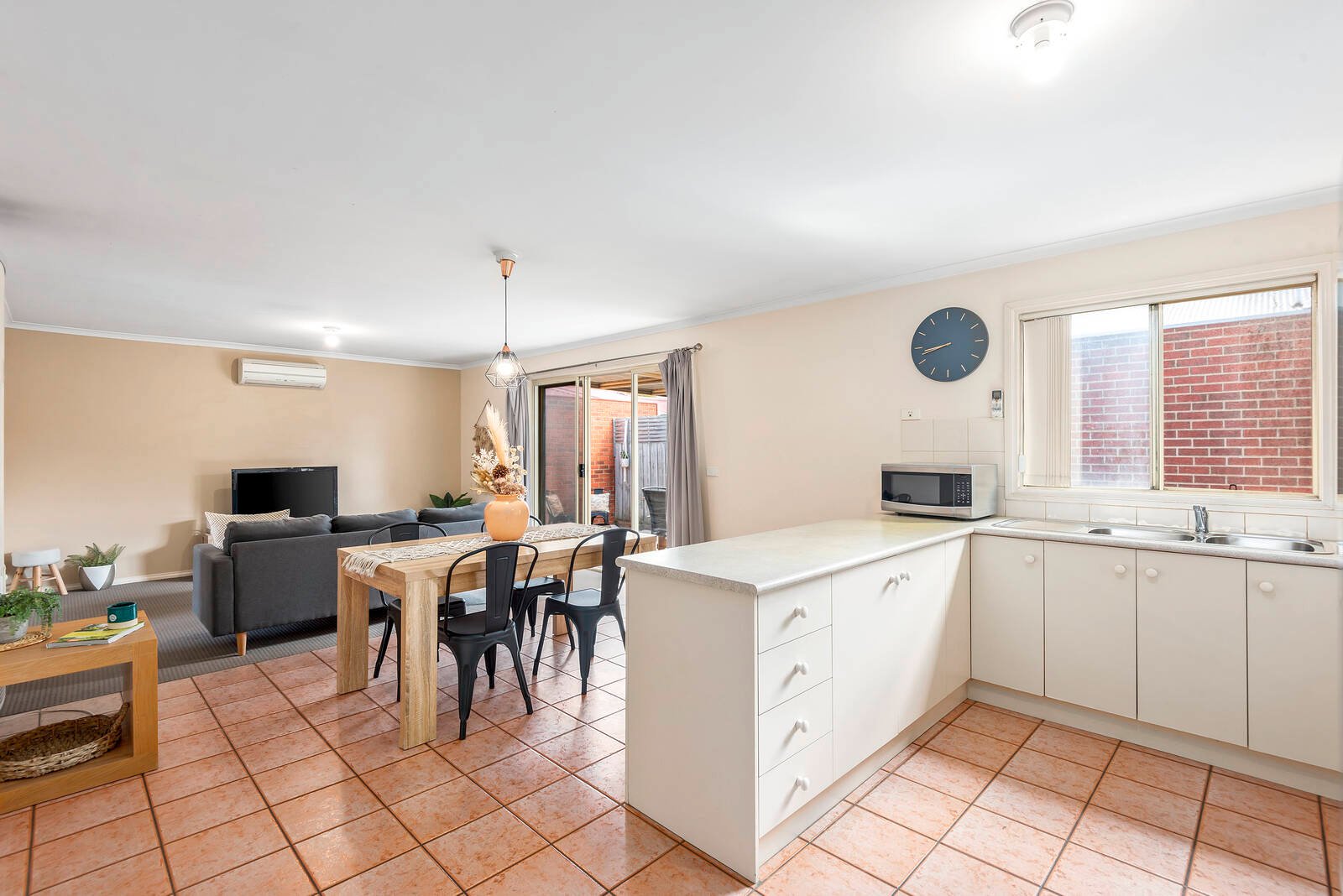 Property Gallery Thumbnail 2