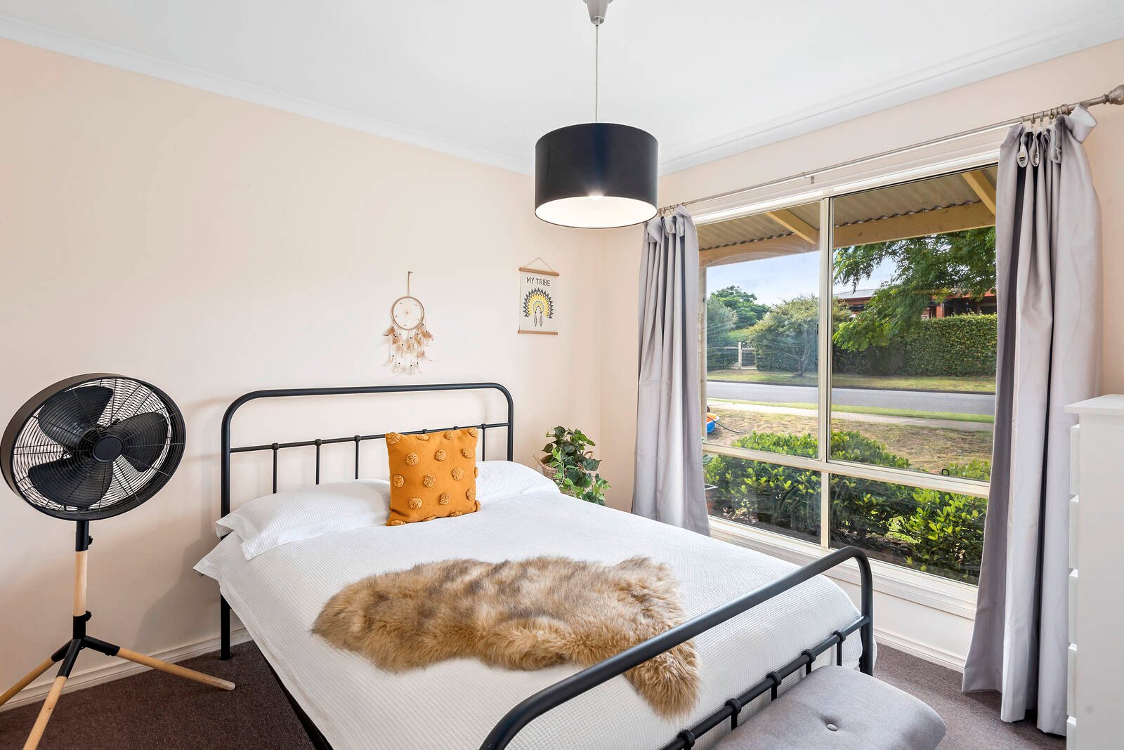 Property Gallery Thumbnail 6