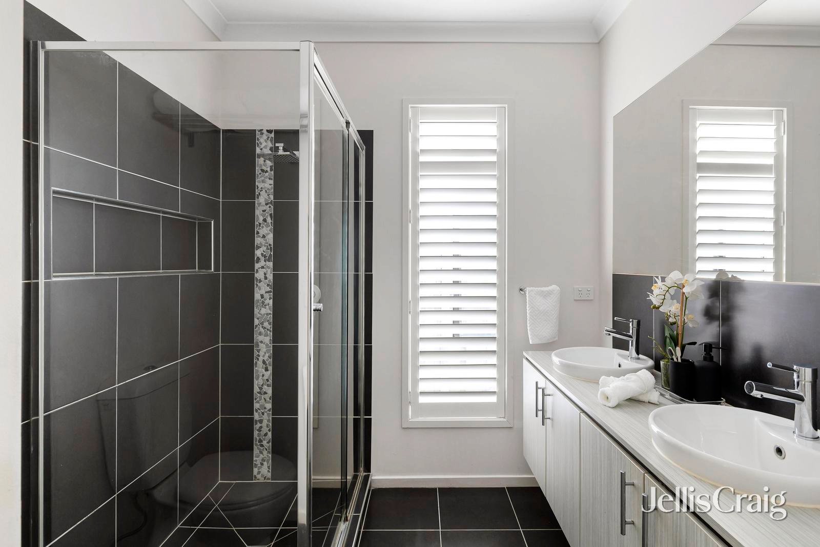 4 Impulse Avenue, Doreen image 11