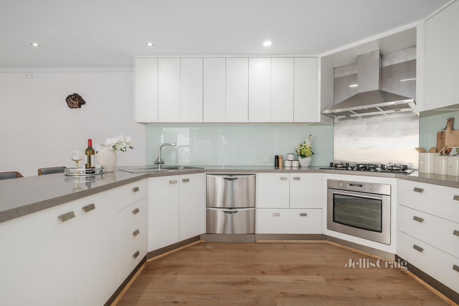 4 Inala Court, Burwood East image 6