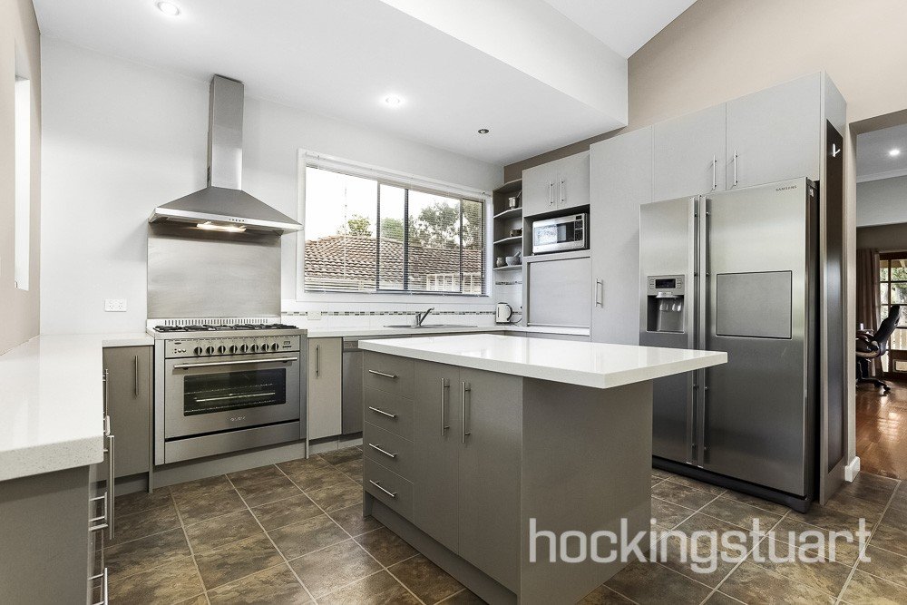 4 Janda Court, Box Hill North image 2