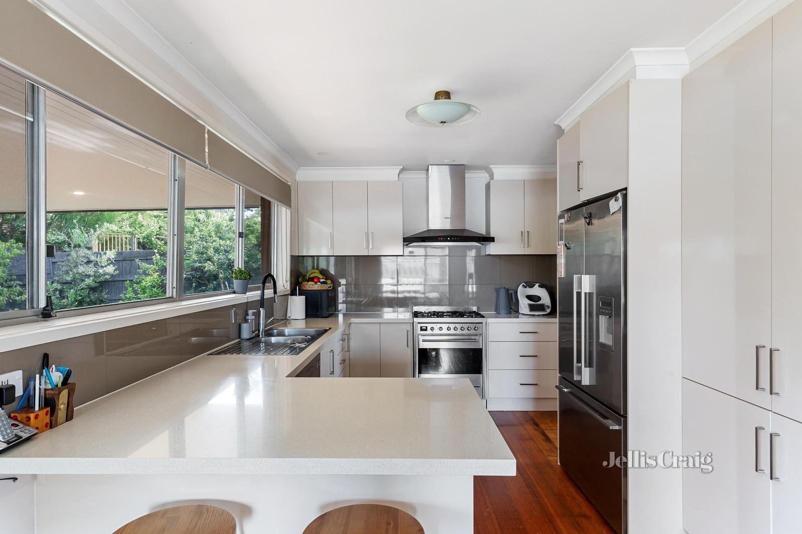 4 Janet Court, Yallambie image 2