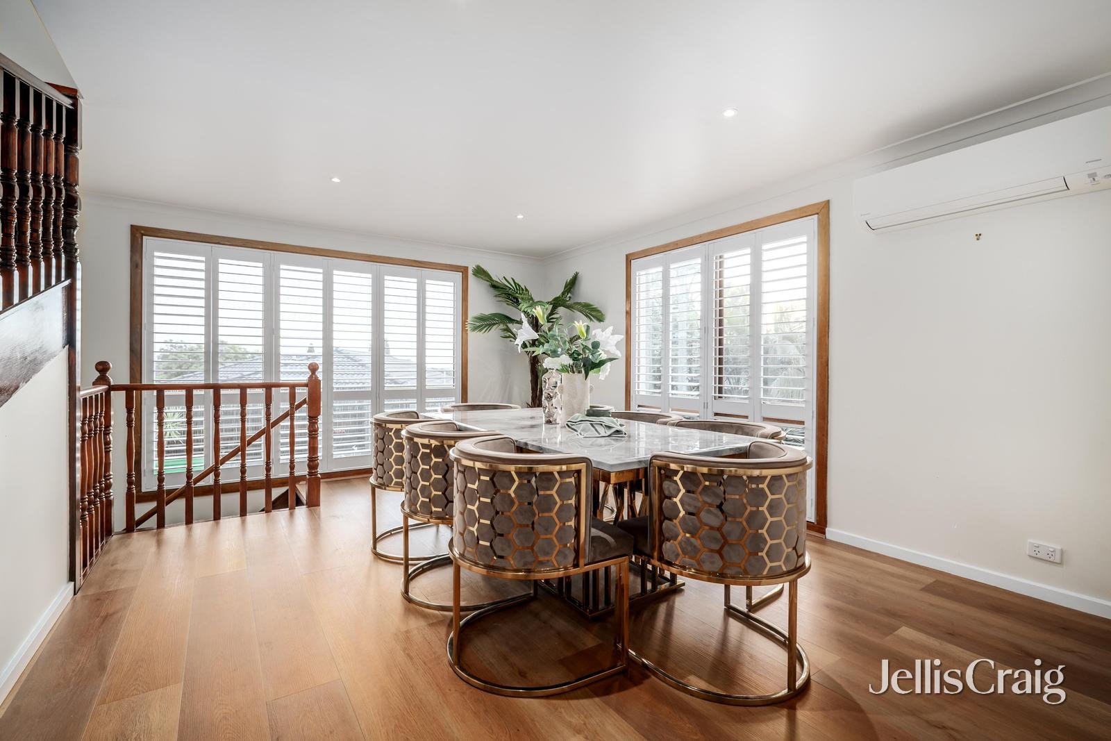4 Joseph Banks Crescent, Endeavour Hills image 4