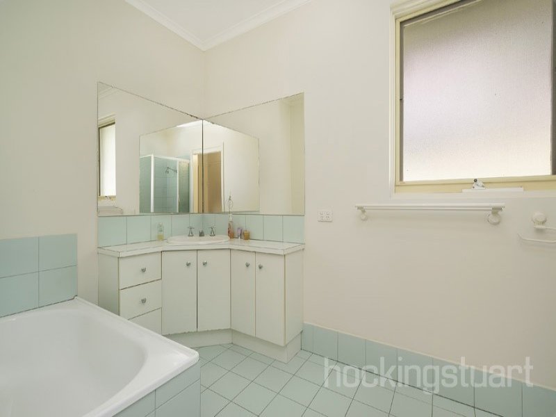 4 Kalgurli Court, Balwyn image 7